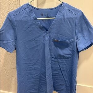 Figs Women’s Short Sleeve V-Neck Tee in Ceil Blue